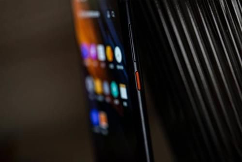  「设计」使用iQOO 3一个月的真实感受：充电快，续航久