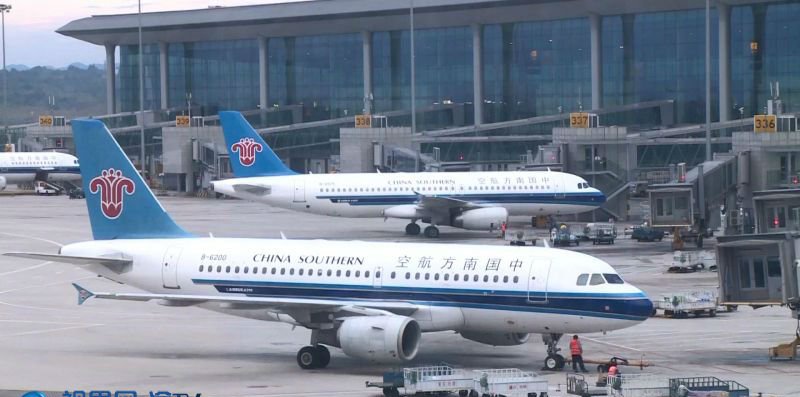 中秋小长假第一天 重庆机场起降航班超850架次