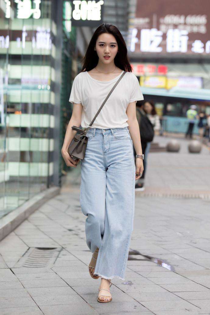 重庆街拍, 如果太会穿搭也是一种错, 你愿意大错特错吗?