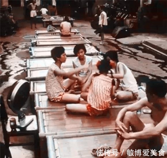  #镜头#镜头下1992年重庆: 想不到92年的重庆是这样子, 图9很美