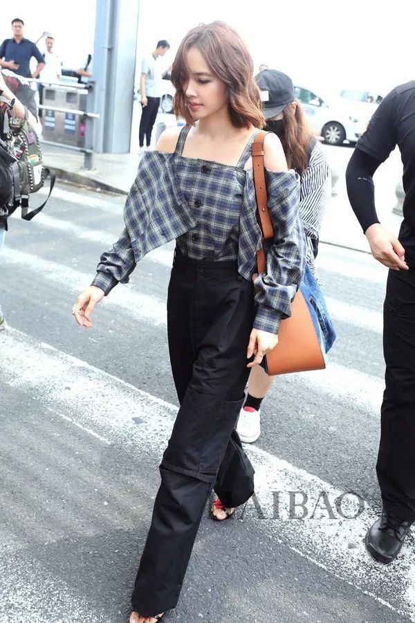 刘诗诗击破离婚传闻!周迅窦靖童这是什么情况?【海报街拍】