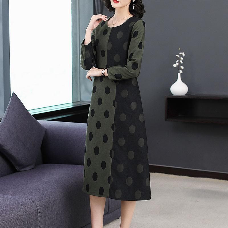 奔四奔五的妈妈秋装别乱买，尤其第2.4款，妈妈们穿显嫩又洋气