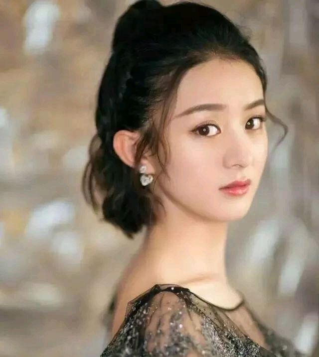  发际@头发少的人，不要戴这四种发型，尤其是第四种，否则发际线会越来越落后