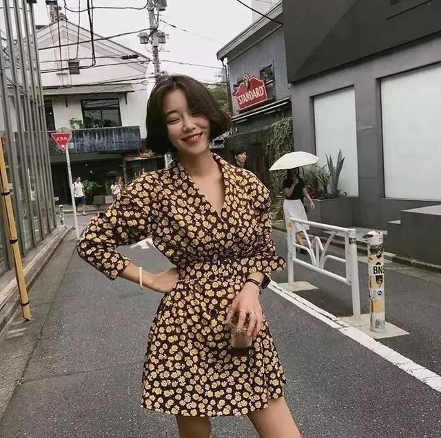 胸大的妹纸这样穿才会时髦高级又显瘦