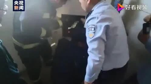 被装|揪心!辽宁一婴儿被装塑料袋扔进垃圾道内,生母涉故意杀人罪被刑拘!