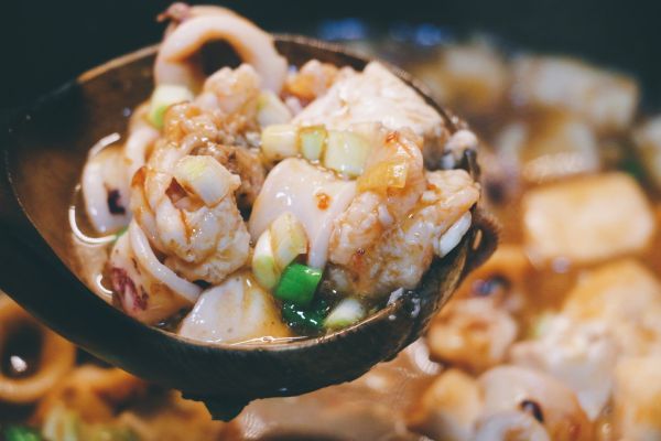  『香辣』香辣鱿鱼虾球豆腐煲