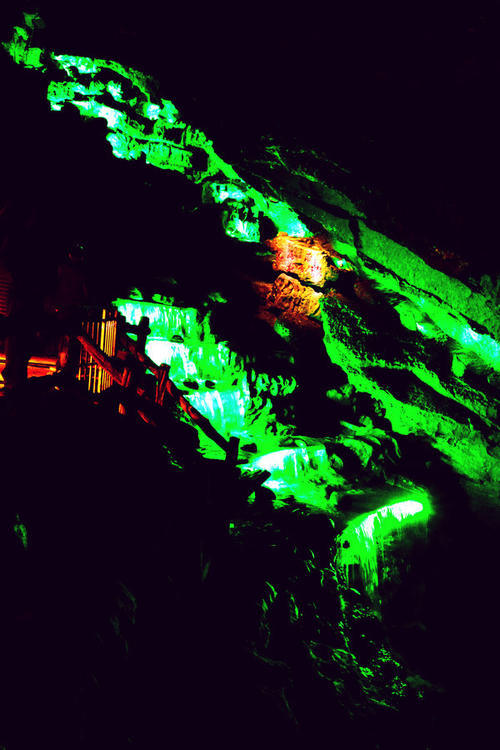 一个藏酒的洞，咋就成了收费的景区？