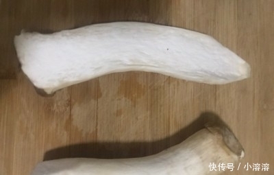 #餐桌上#买杏鲍菇时,选大的还是小的好?蔬菜贩子说漏了嘴,以后别瞎买