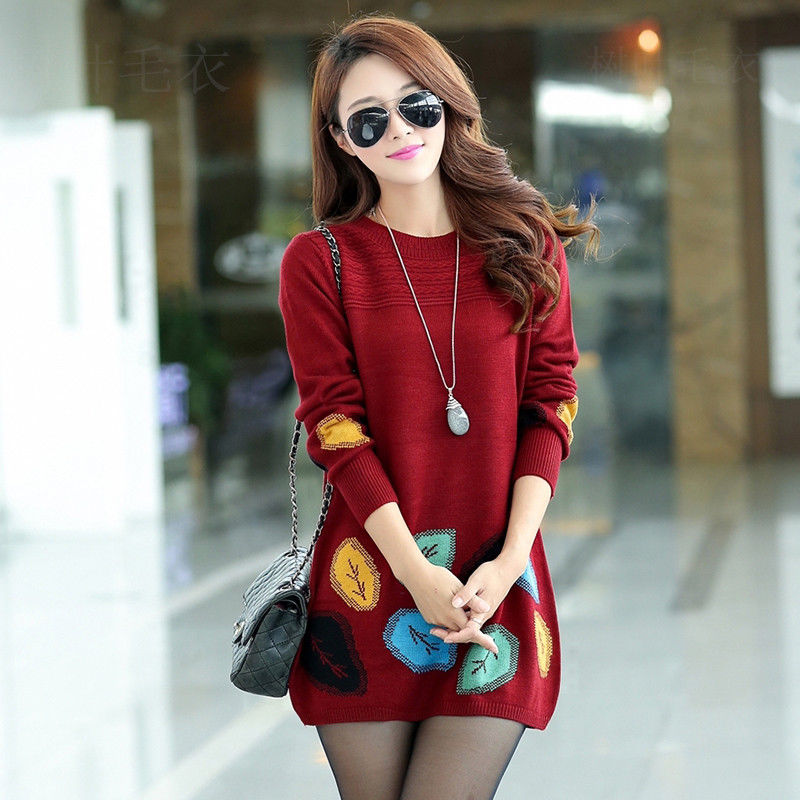 上海旅游回来，婆婆把裙子都扔了!换上这洋气针织衫，美到不敢认