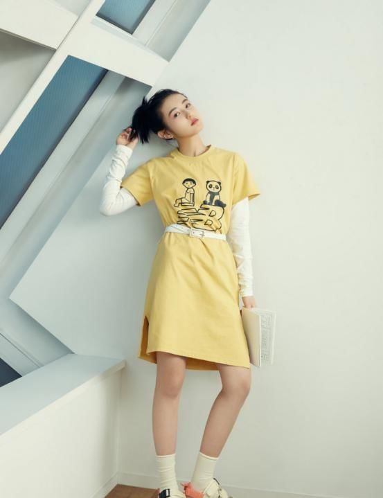  #服装的穿搭#时髦又大方的服装还是T恤最百搭！尤其以下这几款，时髦又简洁