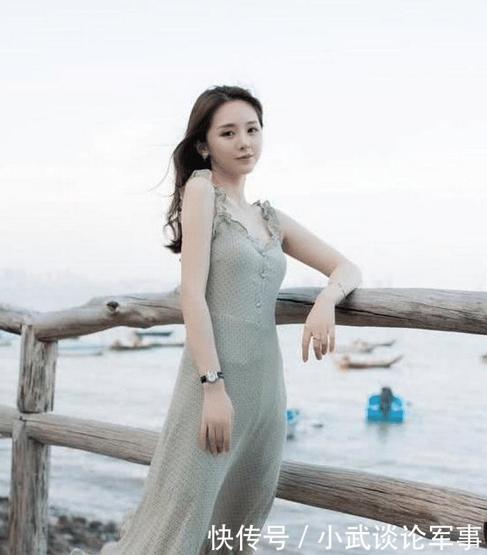 摄影这样的小姐姐适合娶回家!