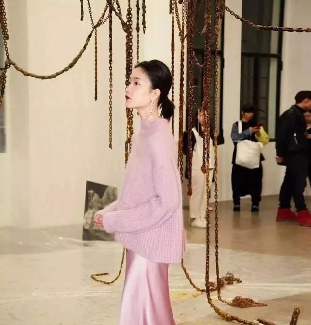 \＂i0\＂: \＂激光祛痘一般多少钱一次\＂今年春季超火的半身裙搭配,时髦百搭优雅又显女人味,赚足回头率