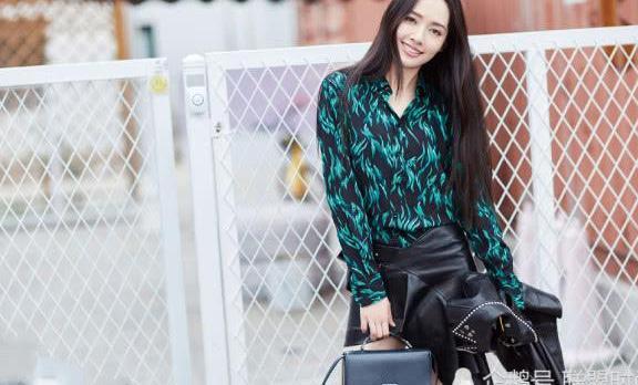 郭碧婷也太敢穿了！皮裙短到只能遮住重点 ，网友：显腿长呗！