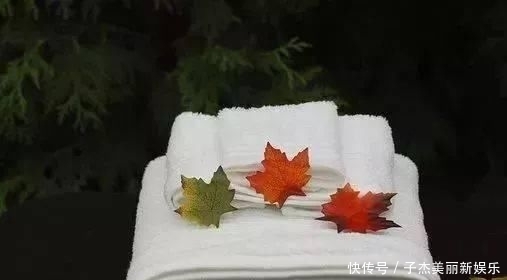  [扔掉]衣服发黄只能扔掉？太浪费！这么洗，每天都穿新衣服