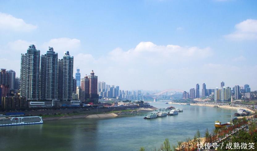 中西部竞争激烈的三座城，重庆、成都和武汉，你更看好哪一个？