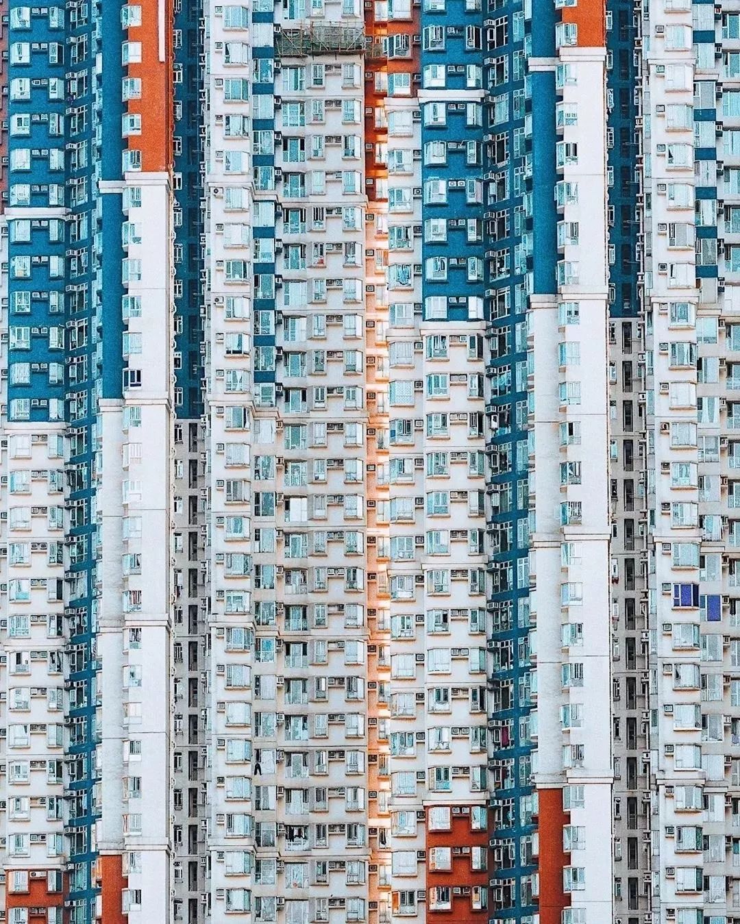 没见过香港的“棺材房”，就别说自己过得不幸福