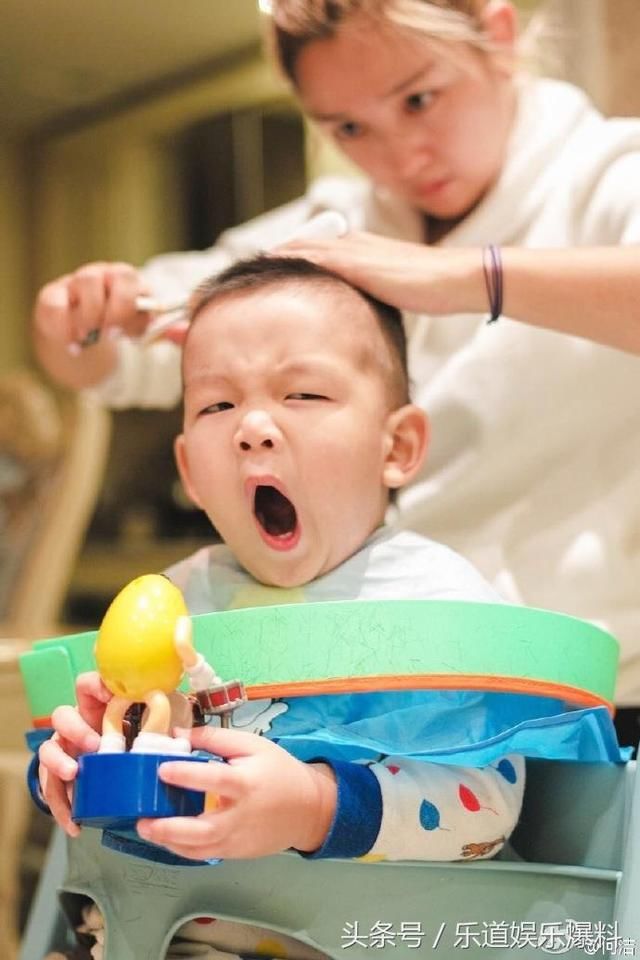 何洁被指婚内出轨后8个月才反击，是忍无可忍还是想炒作?