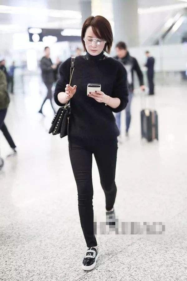 人到四十还如此水灵，真想问问蒋勤勤是不是吃了“防腐剂”!