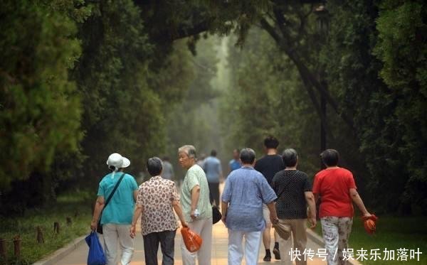  给出■2050年，中国将还剩下多少人口联合国大胆预测给出数据