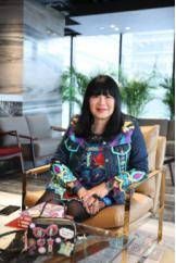 时尚跨界 肯德基携手安娜苏“制服”时尚圈,“包”你不一样