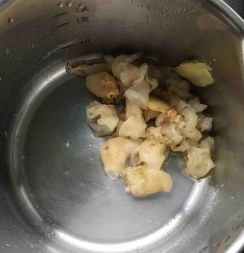  【鱼鳔】天然“胶原蛋白”，我每周吃3次，皮肤饱满没皱纹，和女儿像姐妹
