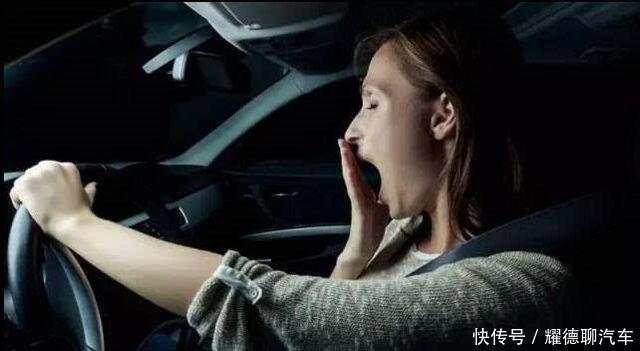 高速行驶怎么开？这几个动作绝对能要你的命！高速一定不能做的
