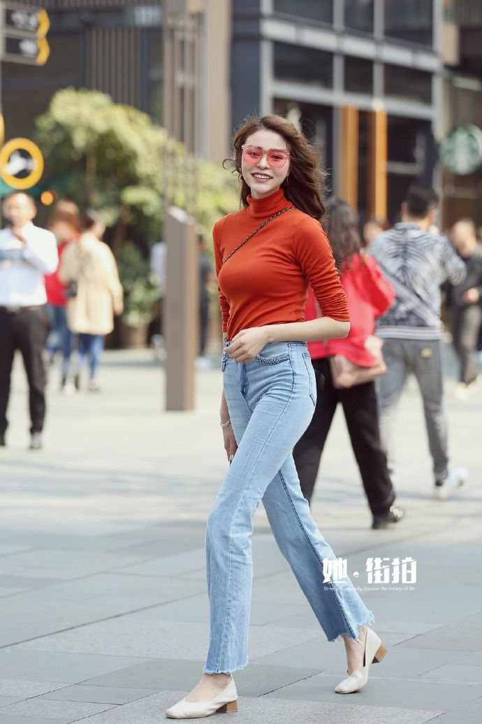 轻熟女人在初秋的时尚穿搭技巧，学会做一个精致的女神