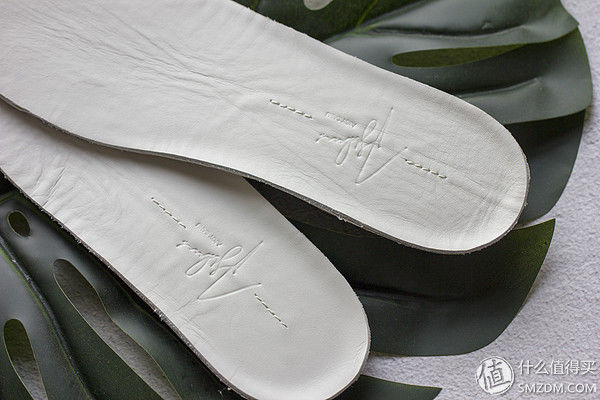 【好物分享】 篇十:方头AJOY SAHU小白鞋，穿出与众不同style!