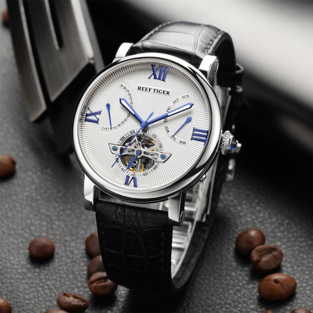 去了瑞士才知道!原来瑞士手表这么便宜，之前买的都亏死了