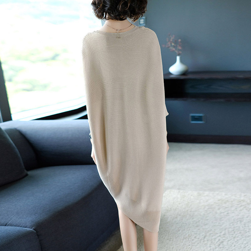 新出毛衣裙又要火，甩旗袍十条街，60后老婆穿上优雅衬肤特年轻