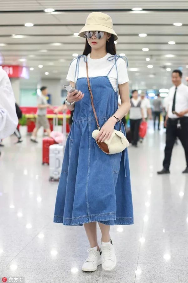 带喵星人出门还是汪星人呢?今年最流行的包包是它们!