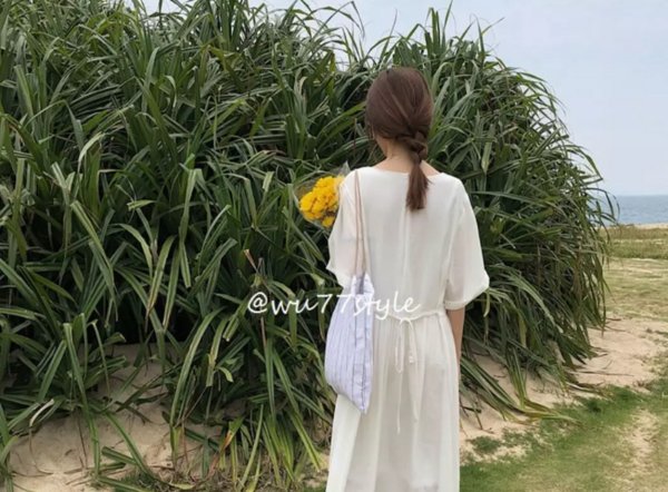 30元的T恤，60元凉鞋，70元的连衣裙，这家店好看到飞起!