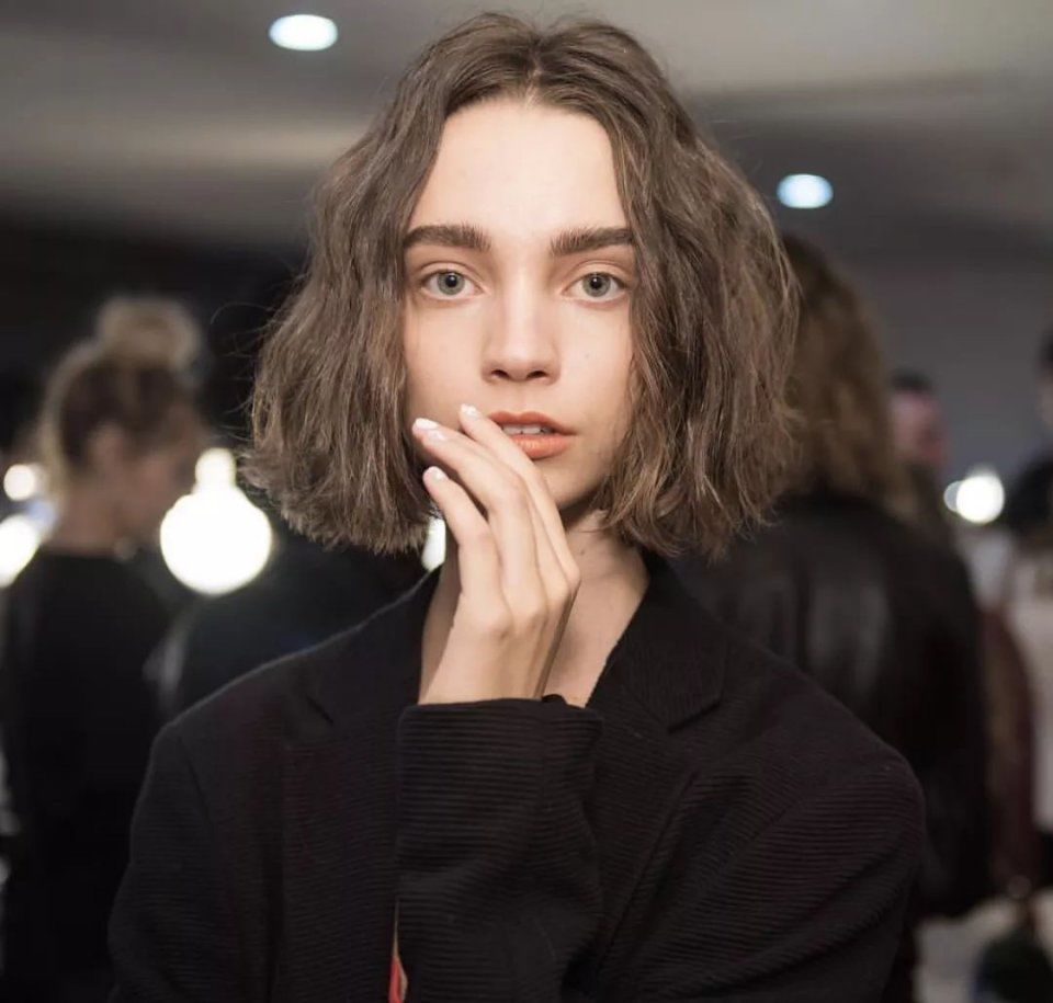 今秋头发越“短”越时髦,剪了的人都美翻了!