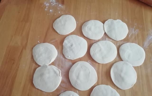  [柔软]春饼的正确做法,张张饼薄如纸,柔软筋道又好吃,孩子天天吃不够