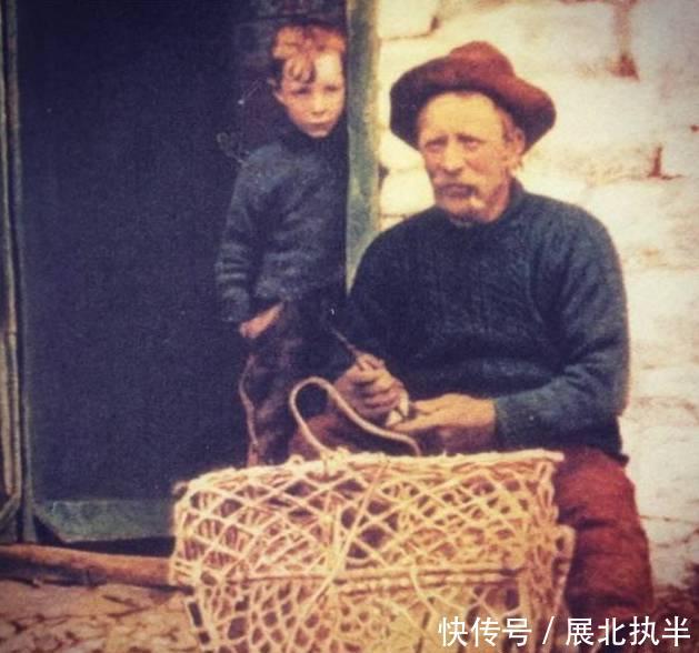  『阔腿裤』“卫衣”已经过时了，现流行的是“针织衫”，显瘦时髦还有气质