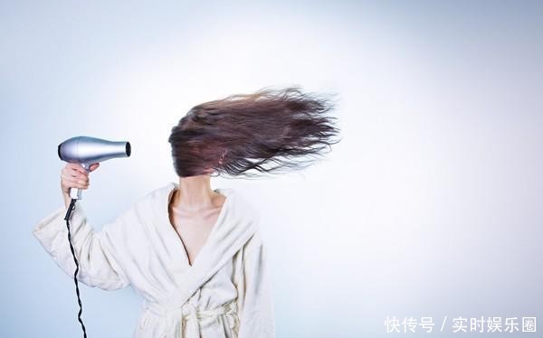 【变更】依发质挑洗发精、爱吃重口味!5个错误习惯 让头皮变更油