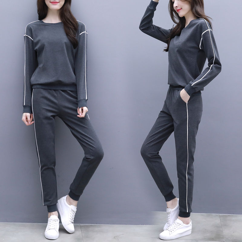 太年轻了，难怪老婆不穿裙子了，打开衣柜全是这样的“卫衣”