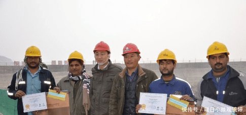  「喜马拉雅山」印度水没了130米钢柱轰然捣入喜马拉雅山，200万