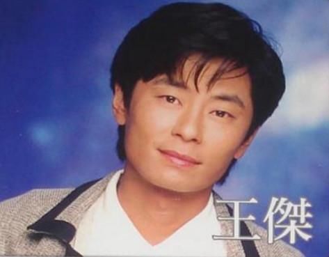 卓伟又曝猛料，这次网友纷纷点赞，成龙知道但是没敢说