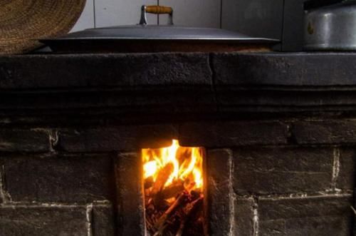  【农民】天然气进村是好事，为何农民宁可烧柴也不用天然气？听