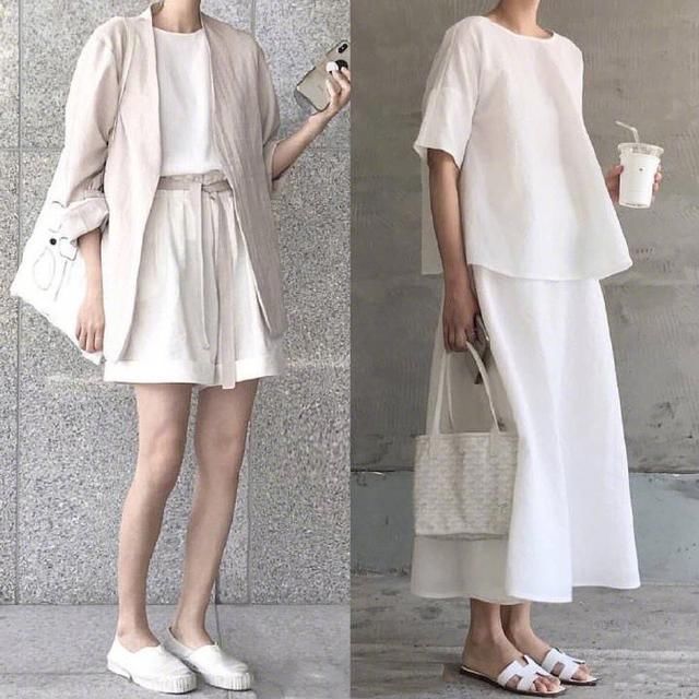 47岁俞飞鸿做客访谈，黑色礼服尽显优雅，不愧是冻龄女神！