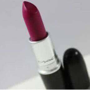 超好用的平价滋润唇膏口红唇彩推荐:这个秋天给你单纯的小美好!