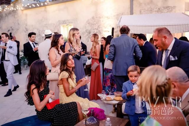 她们的幸福太“刺眼”，说这样的婚礼我一点都不羡慕，你信？