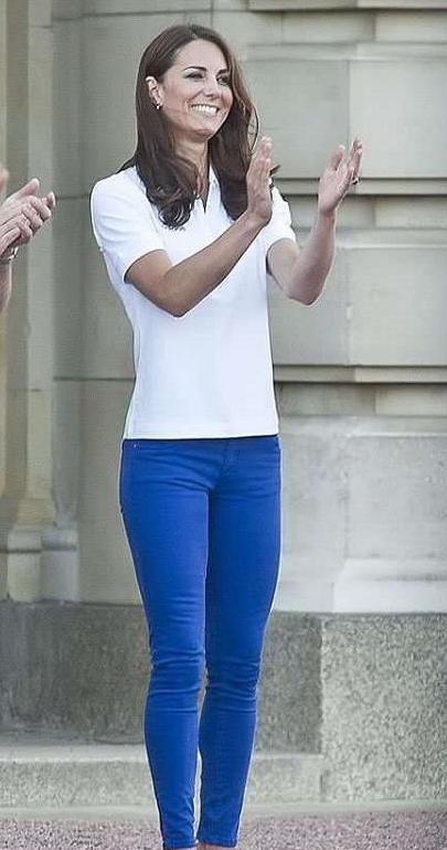 穿裤子的梅根总算赢了一次, 凯特王妃不显大长腿, 网友: 穿裙子吧