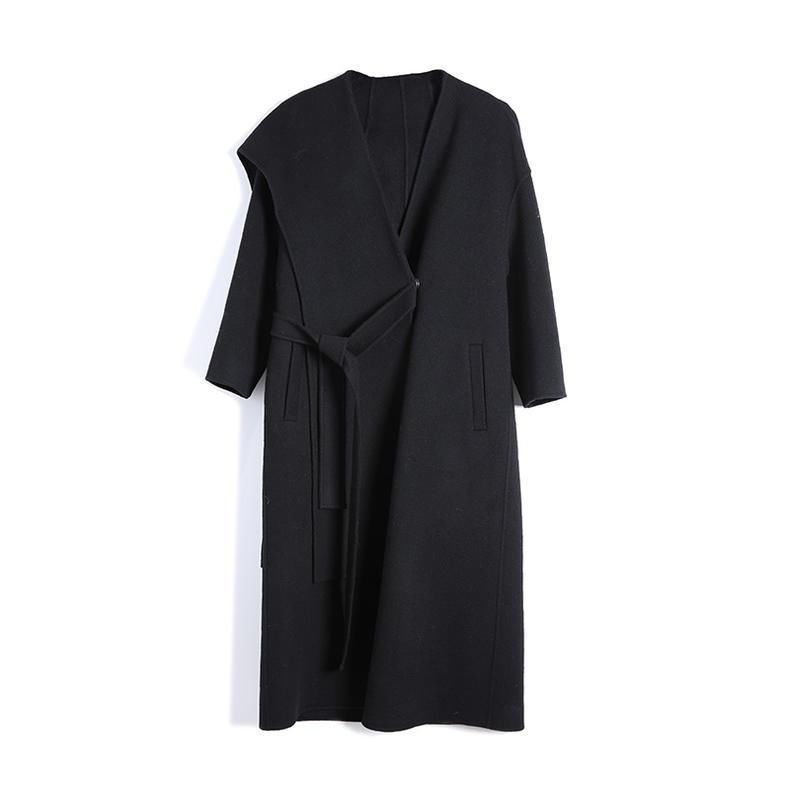 经典小黑裙如何穿出高阶感?