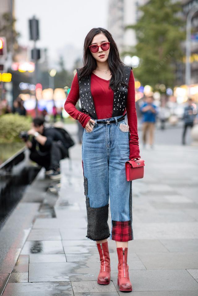 美女|街拍:时尚靓丽的小姐姐,展现高挑身段,秀出青春活力范