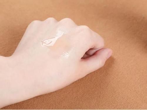  「想囤的精华」很久没出门的靓女们 你的存货还能撑多久？