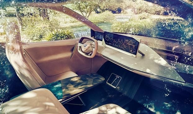 宝马发布Vision iNext自动驾驶概念SUV 2021年上市