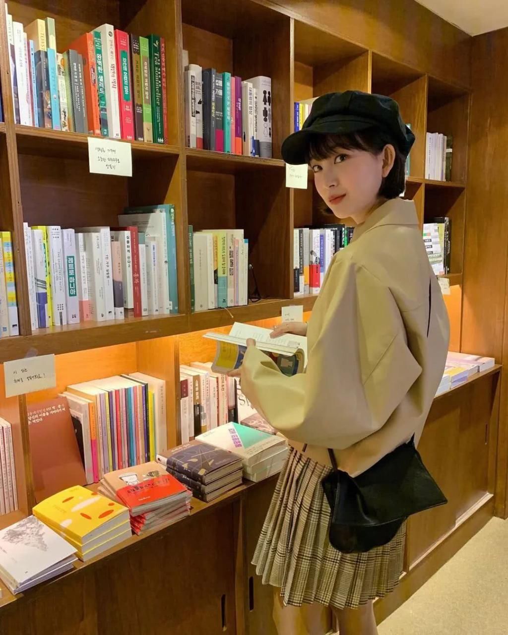  衬衫夹克：“温差大”怎么穿？这6件薄外套别错过，又美又飒谁穿谁美！