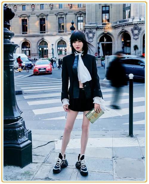 没唐嫣的高级脸真别剪齐刘海，像范冰冰一样被逼成网红脸就尴尬了